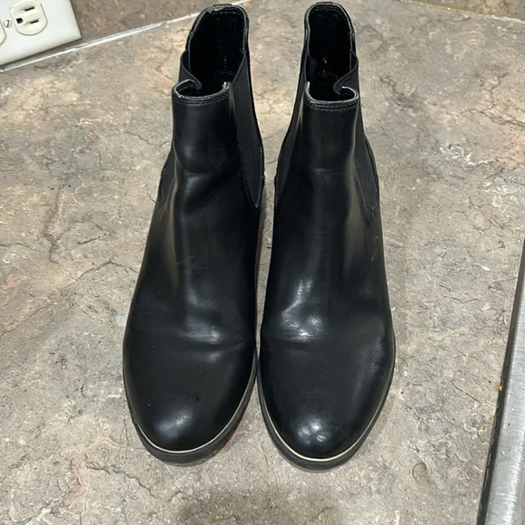 Sam & Libby Booties - Picture 2 of 3